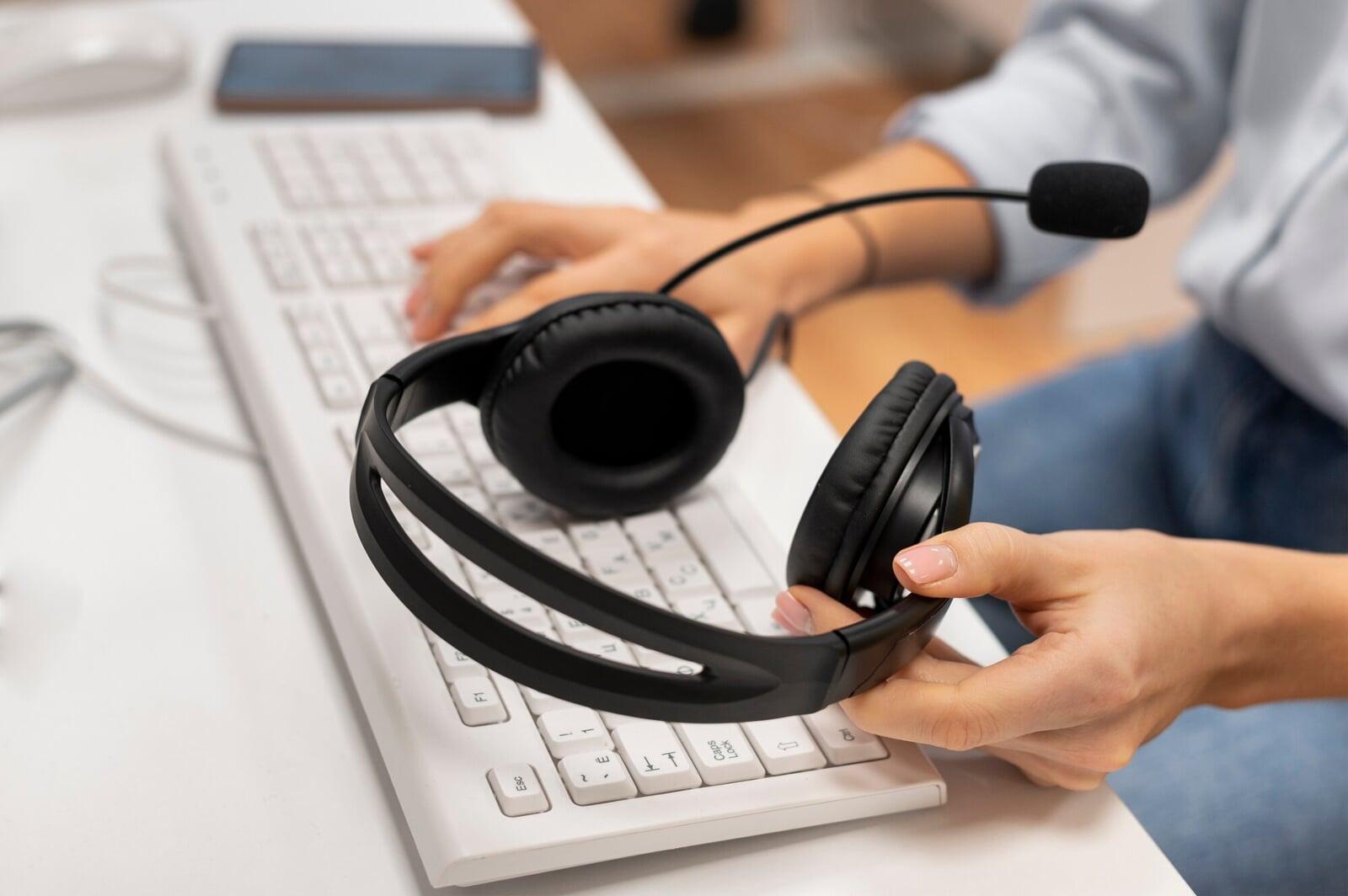 Why Excellent Customer Service Is Key in Luxury Fulfillment